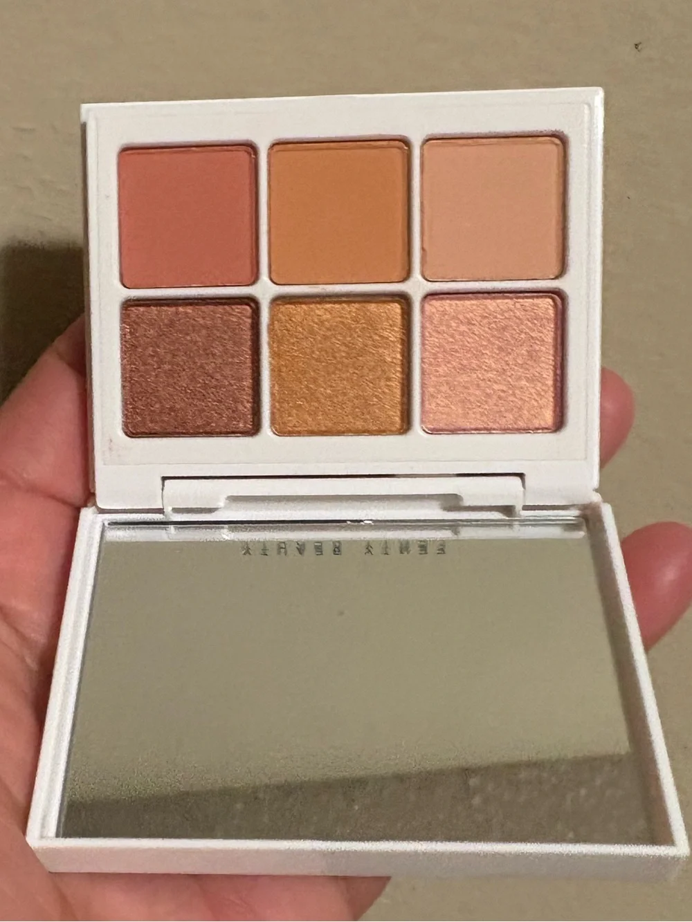 Fenty Beauty Snap Shadows Eyeshadow Palette —5 PEACH 🍑 Brand New Never Used.